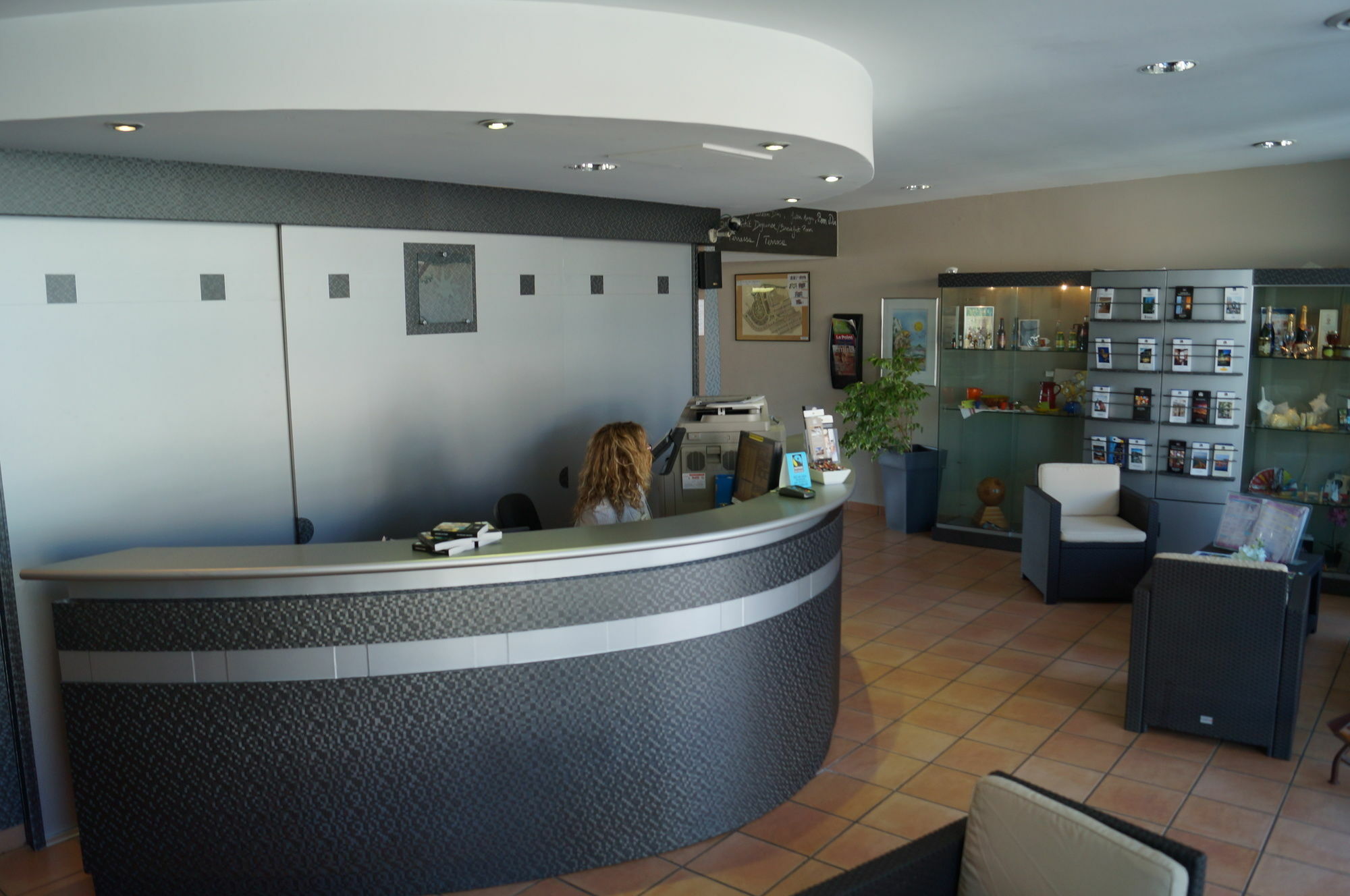 גרואיסאן Hotel Le Phoebus Garden & Spa מראה חיצוני תמונה