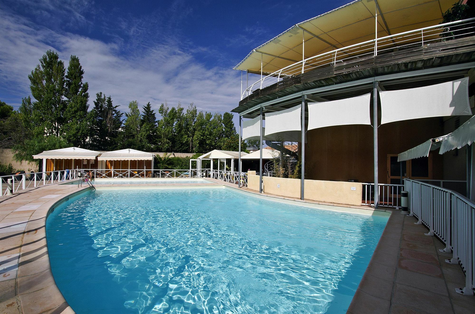 גרואיסאן Hotel Le Phoebus Garden & Spa מראה חיצוני תמונה
